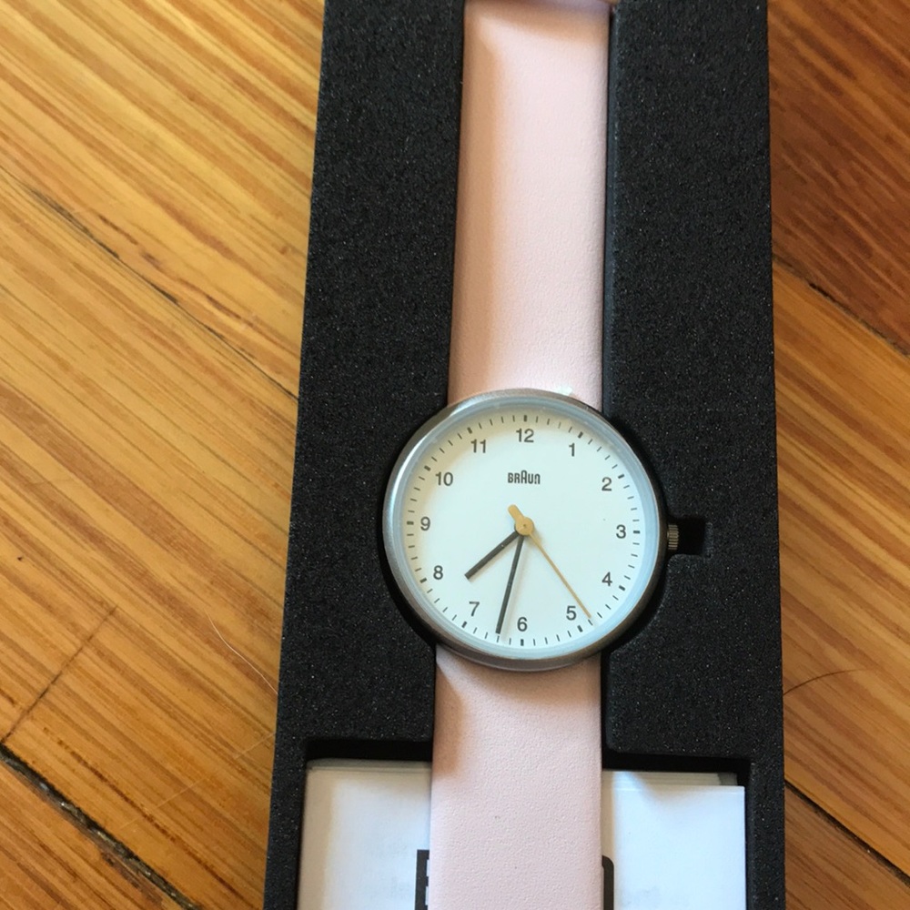 Braun pink leather watch